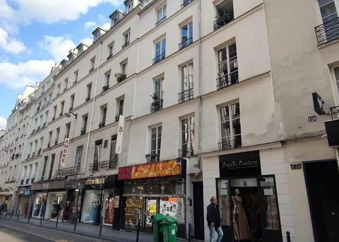 Comfortable Near Marais Aboukir *