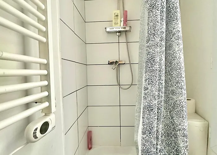 Comfortable Near Marais Aboukir דירה *