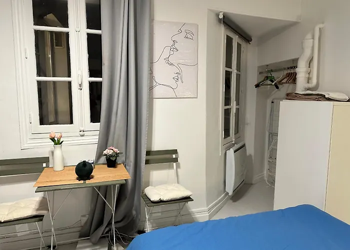 Comfortable Near Marais Aboukir * פריז